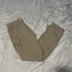 Wrangler Men's Cargo Pants in Tan